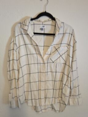 Old Navy White and Black Windowpane Boyfriend Shirt